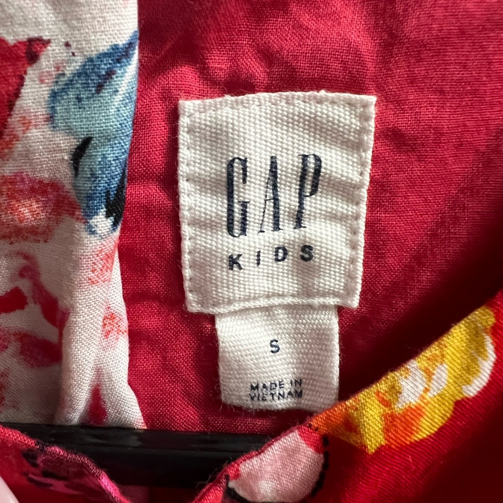 Girls Gap red floral dress with tulle underskirt